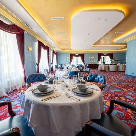 Imperial Casino Strazny Hotel Екстериор снимка