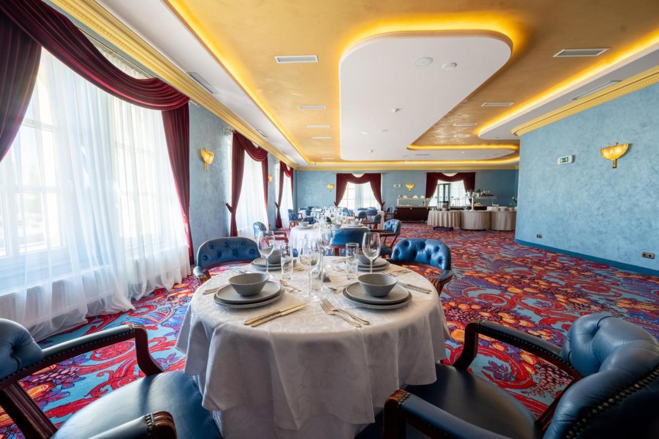 Imperial Casino Strazny Hotel Екстериор снимка