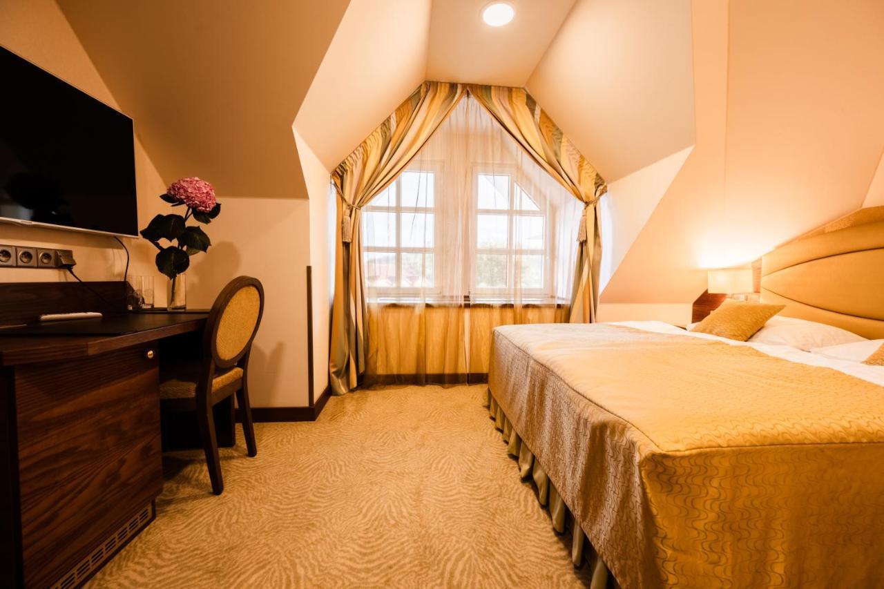 Imperial Casino Strazny Hotel Екстериор снимка