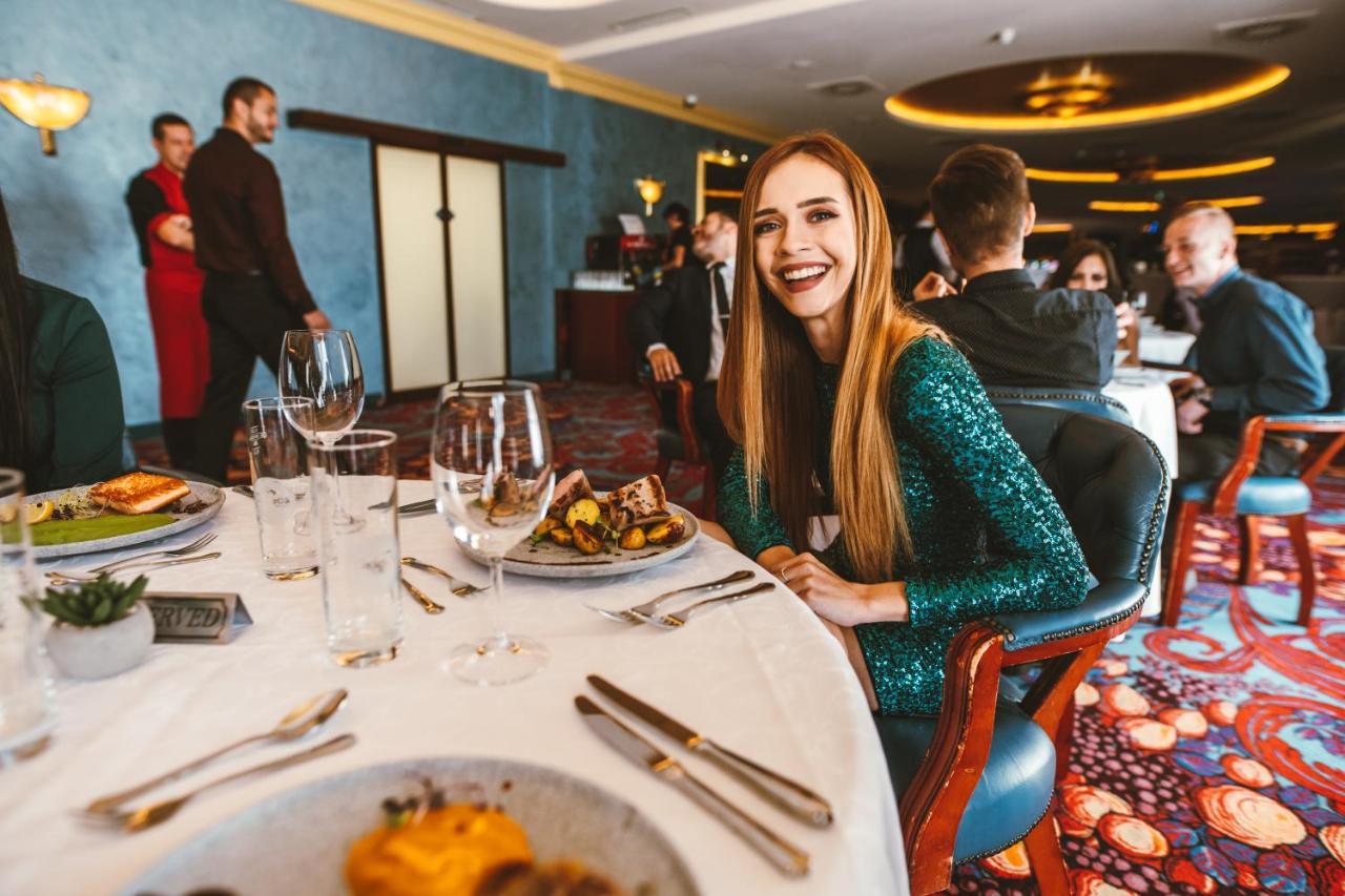 Imperial Casino Strazny Hotel Екстериор снимка