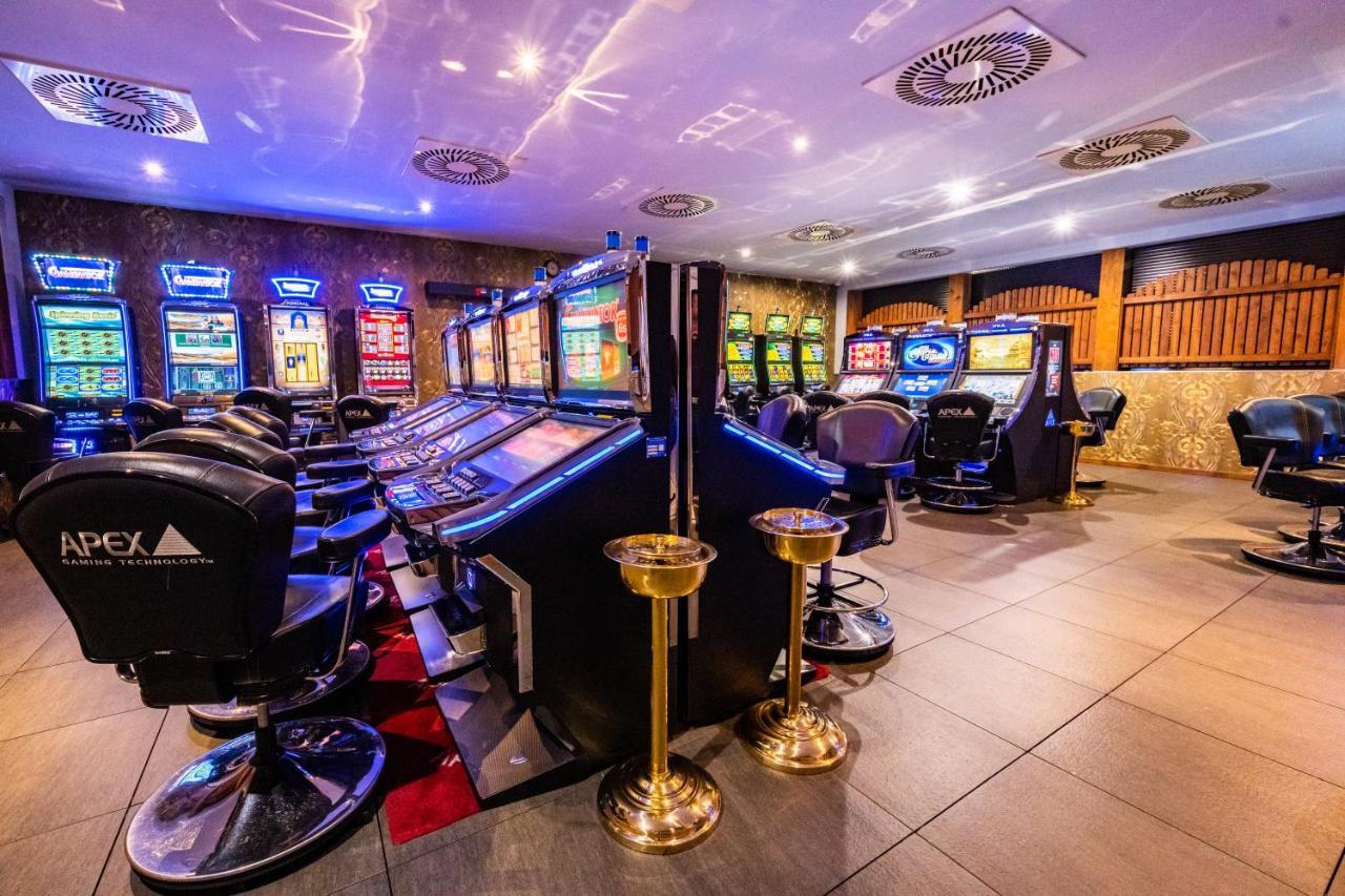 Imperial Casino Strazny Hotel Екстериор снимка