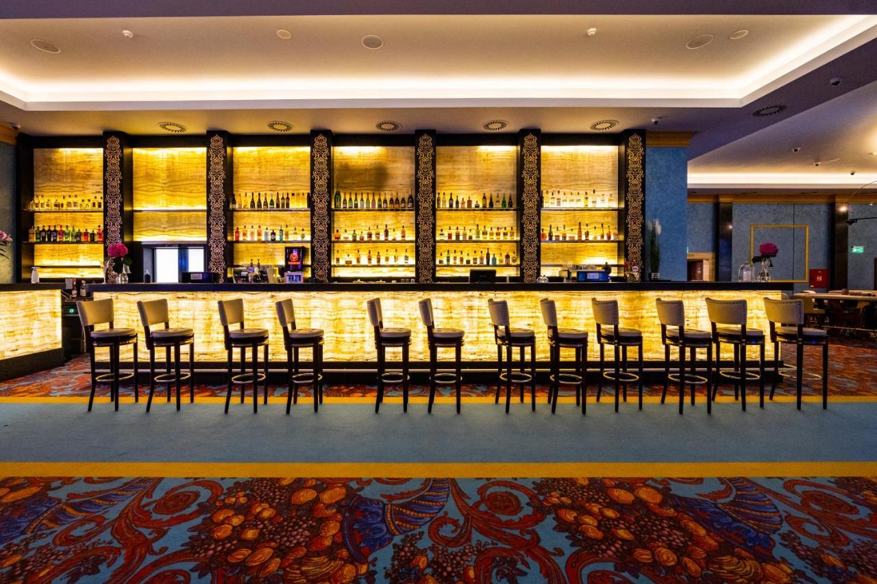 Imperial Casino Strazny Hotel Екстериор снимка