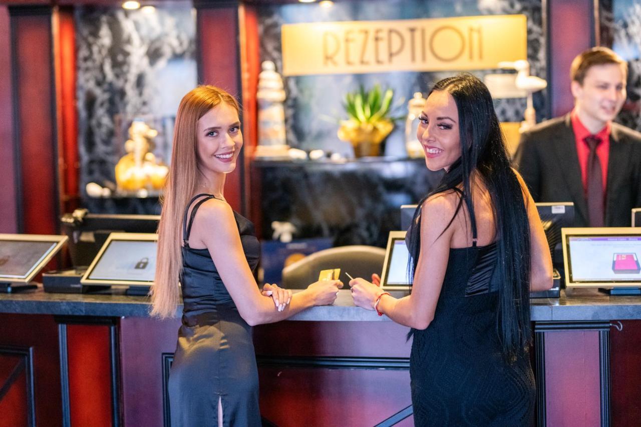 Imperial Casino Strazny Hotel Екстериор снимка