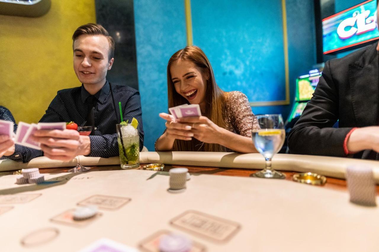 Imperial Casino Strazny Hotel Екстериор снимка