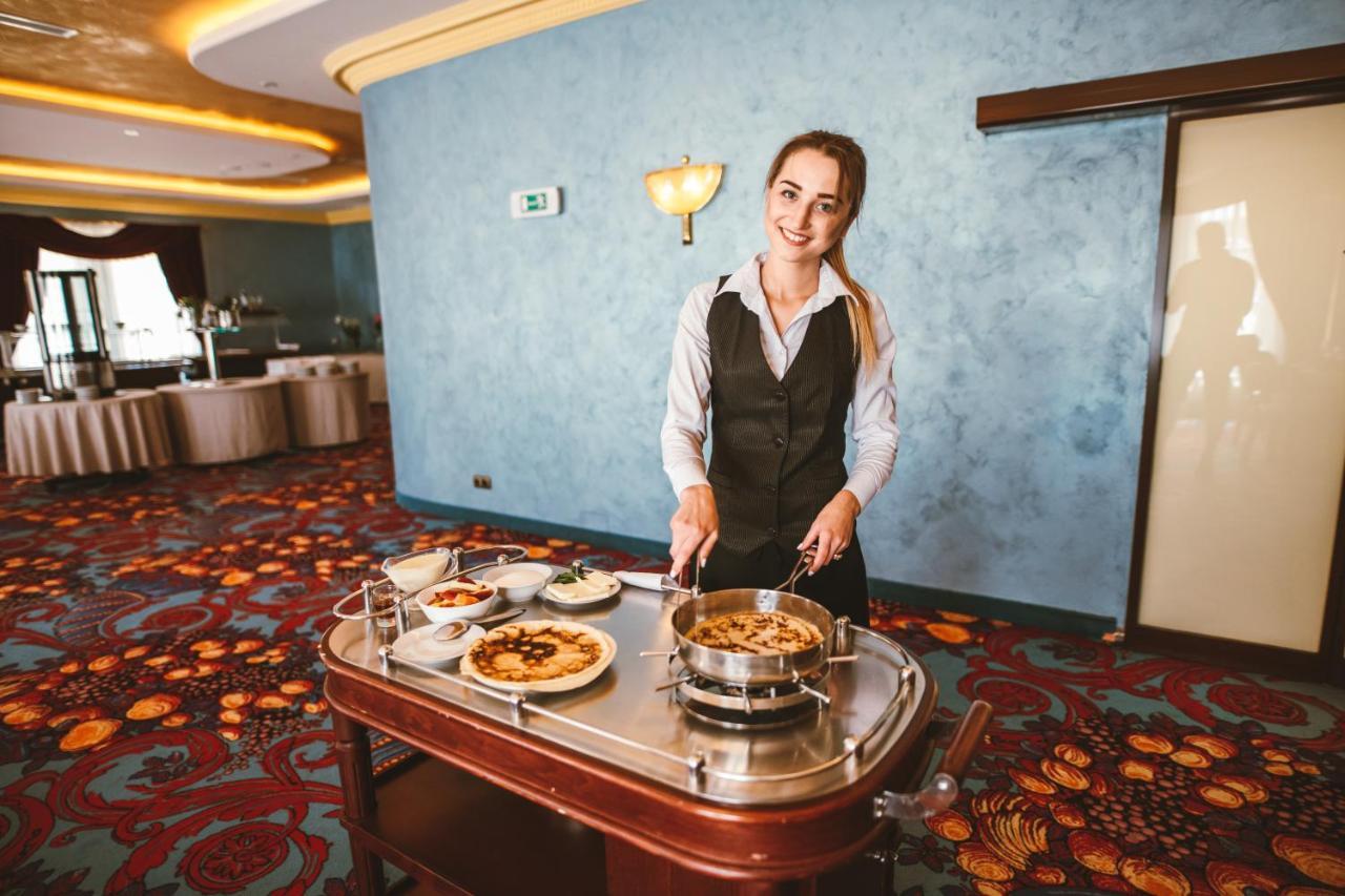 Imperial Casino Strazny Hotel Екстериор снимка